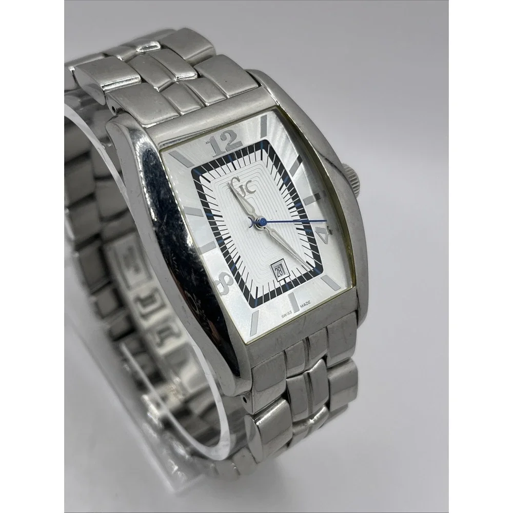 Guess Collection Swiss Made Men's Quartz Watch 34mm‎ Case 8